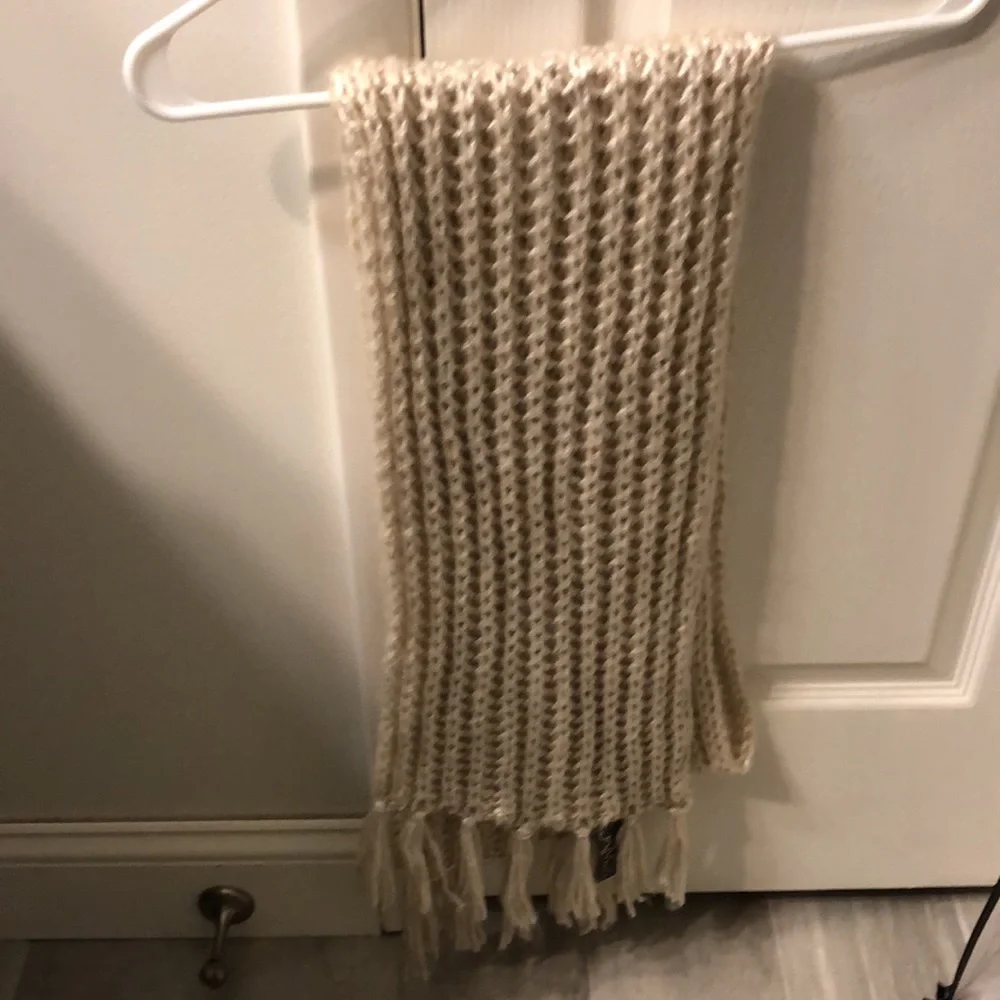 Super Soft Scarf NWT